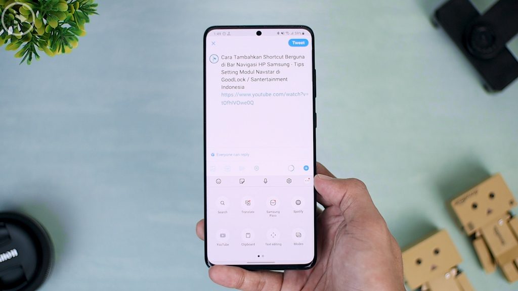 25 Fitur Terbaru di Update One UI 2.5 - ikon Youtube di keyboard