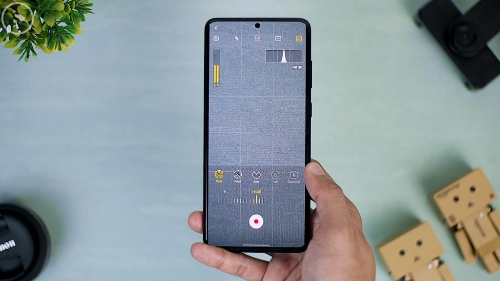 25 Fitur Terbaru di Update One UI 2.5 - set desibel volume pro video